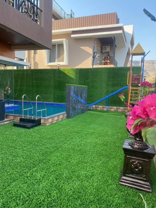 Mount Resorts Lonavala 5 Bhk Luxurious Villa With Private Pool And Full Size Cricket Football Turf Exterior photo