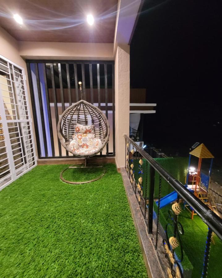 Mount Resorts Lonavala 5 Bhk Luxurious Villa With Private Pool And Full Size Cricket Football Turf Exterior photo